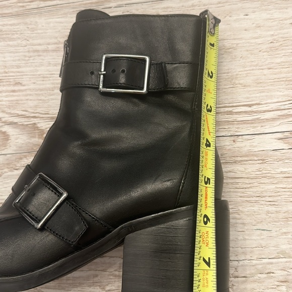 Donald J. Pliner Dusten Black Leather Boots with Buckles & Zipper Detail size 7 - Picture 8 of 10